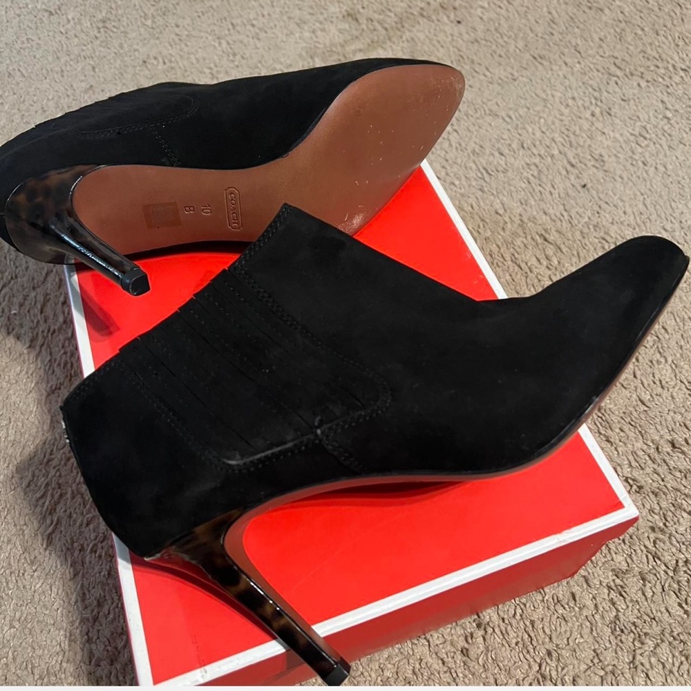 Coach Dovelyn Kid Suede Black Boots